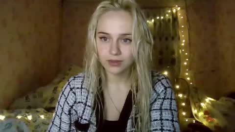 barbie___girl online show from December 2025 07:53:02 PM