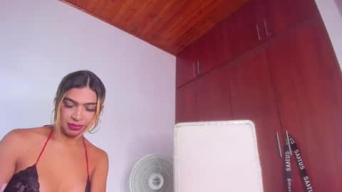 Snapshot of barbie_ds chatting on October 2025 02:36:01 PM barbie_ds online show from October 2025 02:36:01 PM