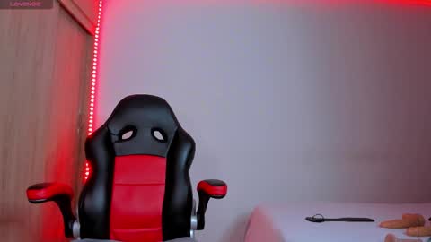 Snapshot of barbie_ebony_ chatting on November 2025 04:03:01 AM Nicolle online show from November 2025 04:03:01 AM