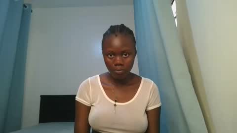 Snapshot of barbie_queen2 chatting on February 2026 10:33:01 AM queen online show from February 2026 10:33:01 AM