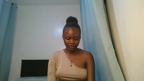 Snapshot of barbie_queen2 chatting on February 2026 09:38:01 PM queen online show from February 2026 09:38:01 PM