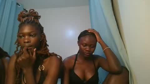 Snapshot of barbie_queen2 chatting on March 2026 10:05:02 PM queen online show from March 2026 10:05:02 PM