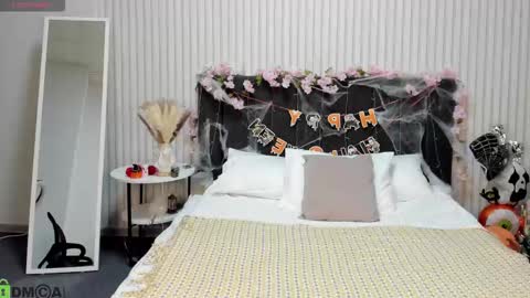 Snapshot of barbie_staze chatting on November 2025 02:24:02 AM Barbie Staze online show from November 2025 02:24:02 AM