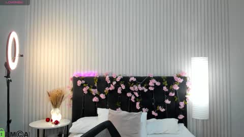 Snapshot of barbie_staze chatting on November 2025 02:34:02 AM Barbie Staze online show from November 2025 02:34:02 AM