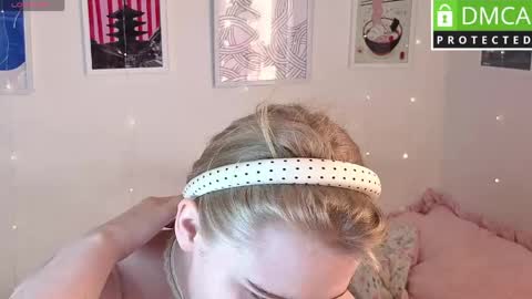 Snapshot of barbie_staze chatting on June 2026 02:45:02 AM Barbie Staze online show from June 2026 02:45:02 AM