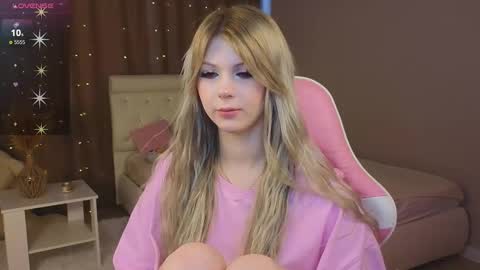 Snapshot of barbiee_b chatting on March 2025 07:43:02 AM Stacy online show from March 2025 07:43:02 AM