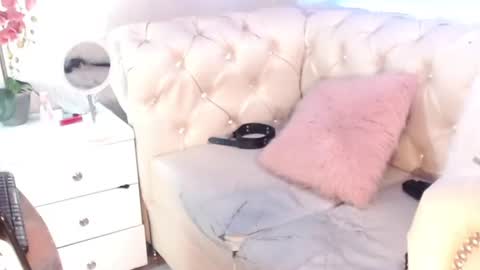 barbiefox_ online show from July 2026 12:37:02 AM