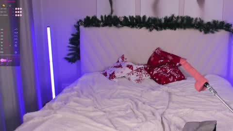  Emma online show from December 2024 11:45:02 PM