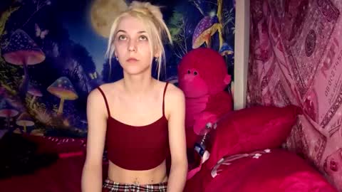 Snapshot of barbieswrld_420 chatting on November 2025 06:23:01 AM barbieswrld_420 online show from November 2025 06:23:01 AM