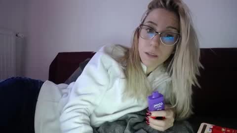 Lena online show from February 2025 01:09:02 PM