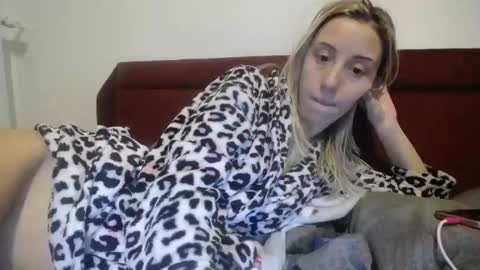 Lena online show from February 2025 07:47:01 PM