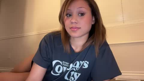 chicka online show from July 2026 06:39:02 AM