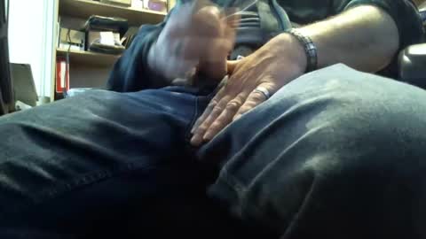 Snapshot of bartender3127 chatting on March 2025 06:11:01 PM bartender3127 online show from March 2025 06:11:01 PM