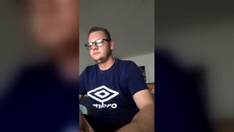 Snapshot of bary_czech chatting on May 2026 04:17:01 AM BestBoy online show from May 2026 04:17:01 AM