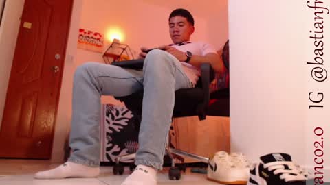 Snapshot of bastian_franco01 chatting on December 2024 07:14:01 AM Bastian Independent Model online show from December 2024 07:14:01 AM