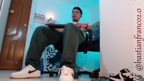 Snapshot of bastian_franco01 chatting on December 2024 04:47:02 AM Bastian Independent Model online show from December 2024 04:47:02 AM