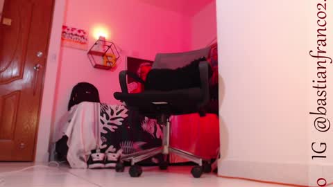 Snapshot of bastian_franco01 chatting on December 2024 05:04:01 AM Bastian Independent Model online show from December 2024 05:04:01 AM