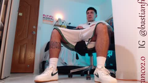 Snapshot of bastian_franco01 chatting on December 2024 04:34:02 AM Bastian Independent Model online show from December 2024 04:34:02 AM