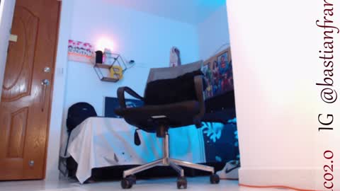 Snapshot of bastian_franco01 chatting on December 2024 12:39:02 AM Bastian Independent Model online show from December 2024 12:39:02 AM