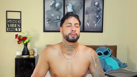 bastian_jones1 online show from March 2025 01:23:01 AM