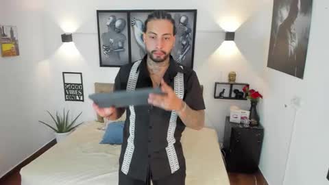 bastian_jones1 online show from October 2025 06:47:01 AM