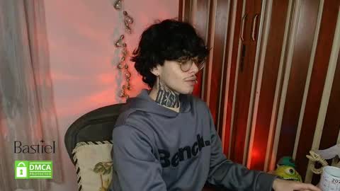 Snapshot of bastiel_ chatting on October 2025 03:15:01 AM Bastiel online show from October 2025 03:15:01 AM