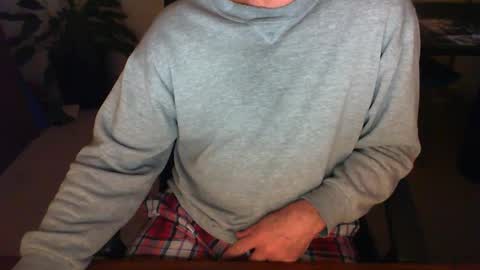 Snapshot of batebro13 chatting on December 2024 03:17:01 PM BateBro13 online show from December 2024 03:17:01 PM