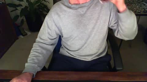 Snapshot of batebro13 chatting on January 2025 02:03:02 PM BateBro13 online show from January 2025 02:03:02 PM