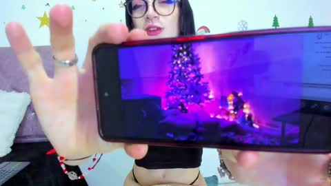 Snapshot of bathory_vamps chatting on December 2024 08:02:02 PM online show from December 2024 08:02:02 PM