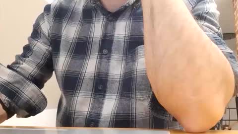 Snapshot of baxter78 chatting on March 2026 10:27:02 PM baxter78 online show from March 2026 10:27:02 PM