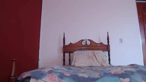 Snapshot of bayonette_black chatting on September 2025 12:10:01 PM bayonette_black online show from September 2025 12:10:01 PM