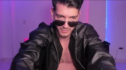 Valentino online show from February 2025 12:54:01 AM