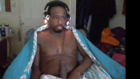 rocker n queen online show from October 2025 05:22:02 PM