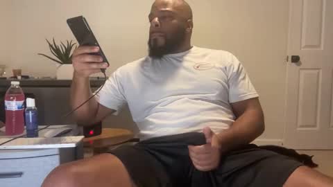 Snapshot of bbcfun44 chatting on November 2025 10:10:02 AM Zaddy online show from November 2025 10:10:02 AM