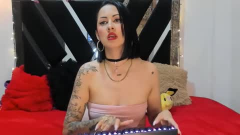Snapshot of bbesitaquenn chatting on January 2025 03:19:01 AM BBesitaQuen 18 latina ass lovense cum lush online show from January 2025 03:19:01 AM