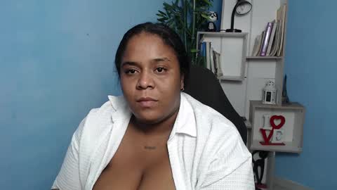 Snapshot of bbw_charlote chatting on January 2025 11:41:02 AM Charlote online show from January 2025 11:41:02 AM