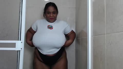 Snapshot of bbw_charlote chatting on February 2025 12:03:02 PM Charlote online show from February 2025 12:03:02 PM