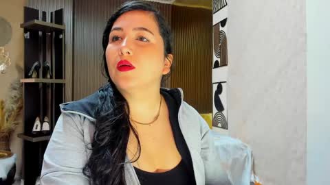 Snapshot of bbwluxurymuse chatting on May 2026 11:06:01 AM bbwluxurymuse online show from May 2026 11:06:01 AM