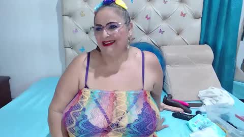 Snapshot of bbwsalome chatting on January 2025 08:43:01 PM Salome online show from January 2025 08:43:01 PM