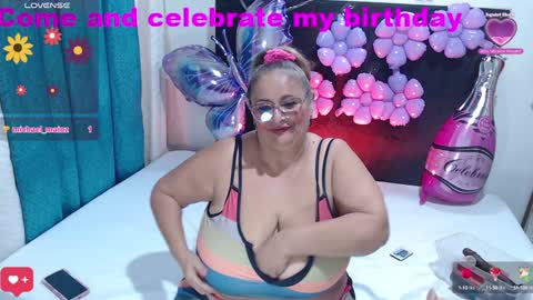 Snapshot of bbwsalome chatting on February 2025 10:10:02 PM Salome online show from February 2025 10:10:02 PM