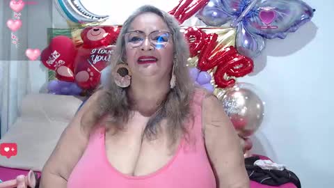 Snapshot of bbwsalome chatting on February 2025 08:41:02 PM Salome online show from February 2025 08:41:02 PM