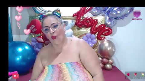 Snapshot of bbwsalome chatting on February 2025 09:09:01 PM Salome online show from February 2025 09:09:01 PM