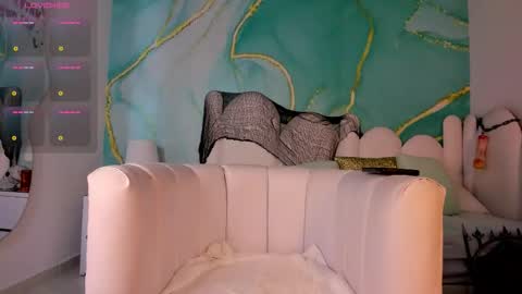 Alexxa online show from October 2025 11:44:02 AM