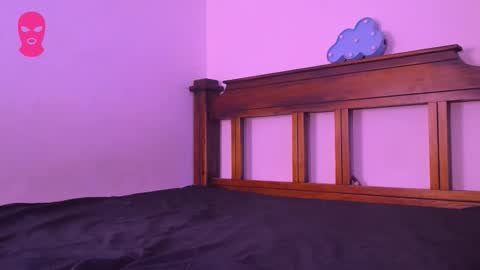 Amber  online show from September 2025 01:03:01 PM