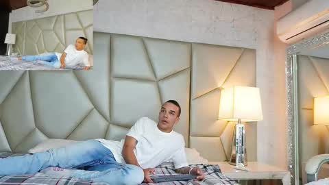 Helena  Evan online show from January 2026 12:07:02 PM