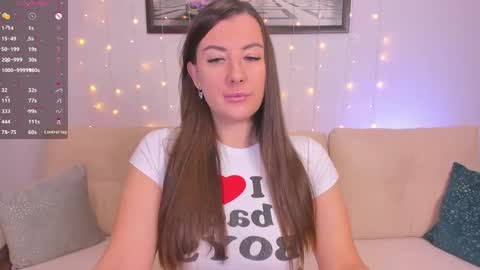 Lola online show from November 2025 07:12:01 AM