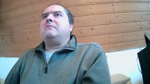 bear037 online show from November 2025 09:20:01 AM