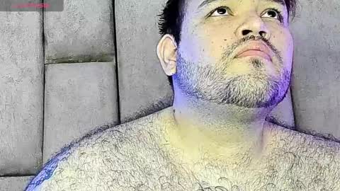 bear_biig online show from May 2026 03:44:01 AM