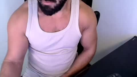 Snapshot of beard_top_guy chatting on July 2026 01:15:01 PM Beard Guy online show from July 2026 01:15:01 PM