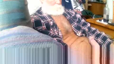 Snapshot of beardbushy chatting on January 2025 04:54:01 PM beardbushy online show from January 2025 04:54:01 PM
